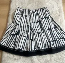 RB Collection New York Black/White Skirt - Black Ribbon‎ Trim at Hem - Size 12