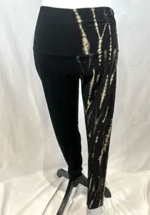 Black half and half lightning strike color block leggings size OS