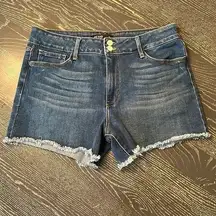 JUST Black Double Button Fray Shorts, size 32