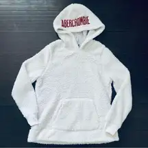 Abercrombie & Fitch White Fleece Sherpa Pullover Hoodie | Size: M