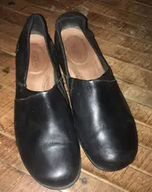 Keens black slip on professional nursing size 8.5 clogs