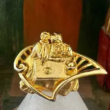 Duri Romantic Café Couple Gold-Tone Figural Brooch