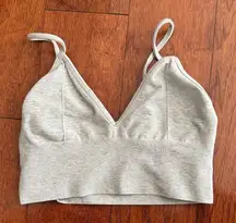 Alo Yoga Ribbed Intrigue Bra – Light Heather Gray, Size Small