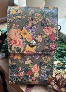 Authentic PATRICIA NASH Floral Leather Flap snap card/Phone crossbody