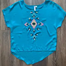 Blue flowy top with beaded design by  size small