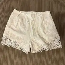 NWT white lace embroidery shorts size small