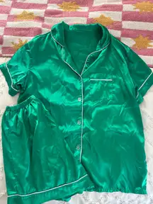 Green Amazon Pajama Set Silk