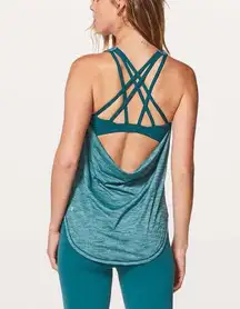 Lululemon Women's Free to Be Serene Tank Top Built in Sports Bra Teal Printed 4