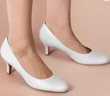 low heel comfortable womens white pumps Size 8