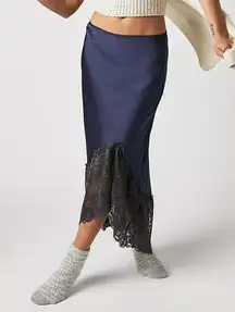 New with tags! Free People Lace Half Slip Skirt - size medium, navy & black