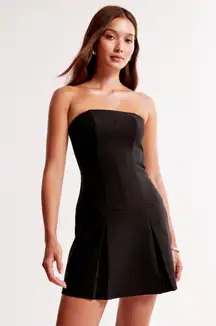 Abercrombie Strapless Pleated Skort 