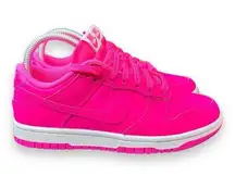 Nike  Dunk Low Hyper Hot Pink Women's Shoe's Size 6 DZ5196-600