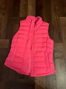 pink vest