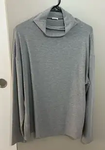 Aritzia Wilfred Free Grey Long Sleeve Turtleneck Sweater