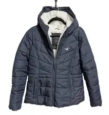 Hollister Women's Size Medium Puffer Jacket Sherpa Lined Hooded Navy Blue