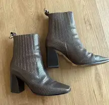 Paige Frankie Snake Skin Embossed Block Heel Booties Women’s Size 6.5