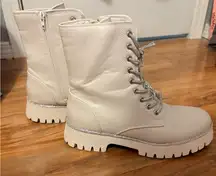 Women's Lace-Up Boots