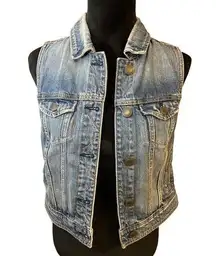 NWT American Eagle Women’s Medium Denim Vest‎ Style 1813