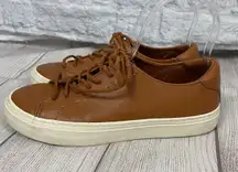 Universal Thread women 7 tan & white tie up casual shoes 