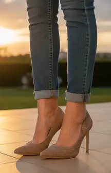 Nine West Tatiana Pointed Toe Heels Size 9 Natural Snake Embossed