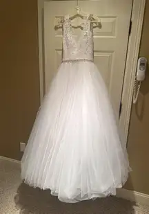 Allure Bridal Wedding Dress