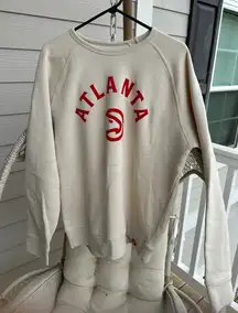 Atlanta hawks sweat shirt