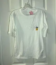 NWT Women’s White UFO Space Embroidered Short Sleeve Tee L