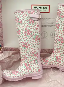 NIB LoveShackFancy x Hunter Rose Heart Pink & White Original Tall Rain Boots