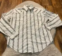 White Horse Size Small Western Floral Pearl Snap White Floral Stripe Womens Long