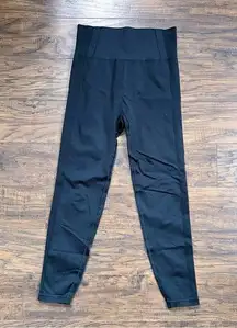 YPB • seamlessCORE 7/8-Length Legging athletic Onyx black workout athletic