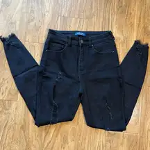 Black Skinny Jeans with High-Rise Waist and Stretch