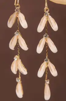 NEW Altar’d State Arula Milky Resin Leaf Dangle Earrings NWT