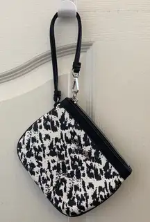 FINAL MARKDOWN Ladies’ Calvin Klein wristlet