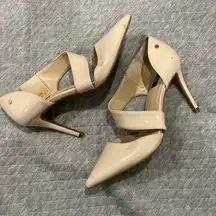 Jones New York Cream Pointed Heels