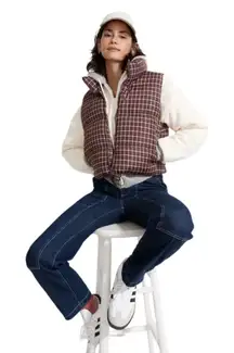 Madewell Cropped Puffer Vest in Plaid Size Medium