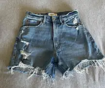 Abercrombie Curve Love High Rise Mom Short