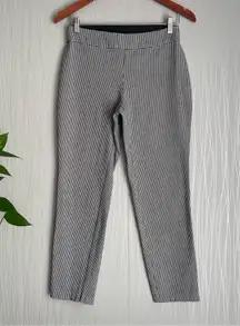 A New Day Black Checkered Skinny Stretch Pants Size 6