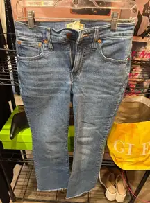 Madewell Women's Straight Leg Jeans in Blue