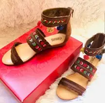 9.5 NIB Tangier Pom Pom Wedge Sandal Vacation Mexico Tropical