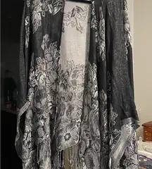 Abercrombie and fitch embroidered kimono shawl