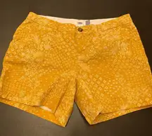 Old Navy Women's Floral Flat Front Cotton Chino Shorts Mustard Size 2