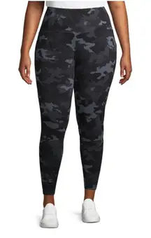 Terra & Sky Black and Gray Camouflage Leggings