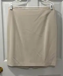 St. John Women’s Silk Lined Pencil Skirt Size 12 Ivory Knee Length Career EUC