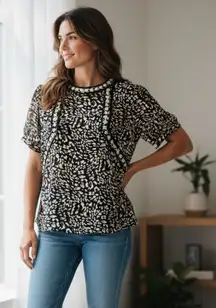 Ellison Animal Print Blouse Size S Short Sleeve Textured Trim