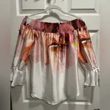 Bisou Bisou Off Shoulder Blouse 
Wavy bell sleeve Side M