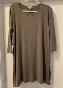 Joan Vass Solid Mushroom Taupe Tunic Size 0X   3/4 Sleeves