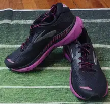 Brooks  - adrenaline GTS 20 black purple size 5