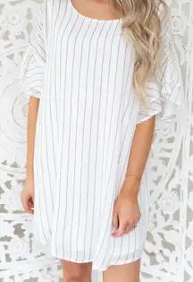 ✨ HP✨Sam Stripe Bow Dress✨