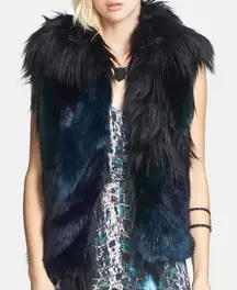 BLANK NYC Faux Fur Vest size large