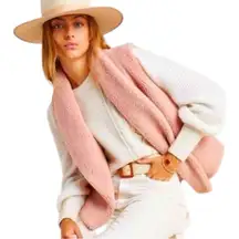 Anthropologie Norla Canada Rhodes Pink‎ Sherpa Faux Fur / Suede Vest Size S / M